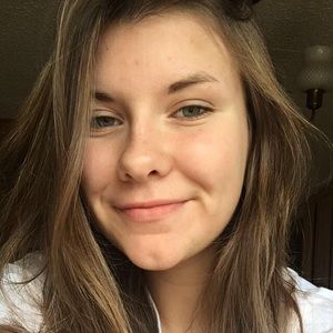 Meet your Posher, Tabitha